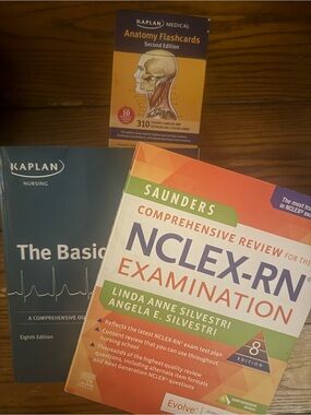 Nursing Review Books/Flashcards - Kaplan NCLEX-RN Exam, Nursing Basics, A&P Set